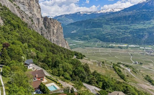 Casa a Chamoson, Vallese, Svizzera 1