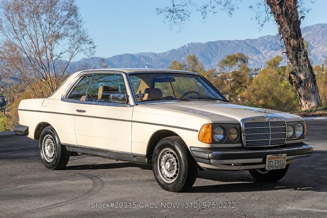 Mercedes-Benz 300CD in Los Angeles, CA 1 - 19129113
