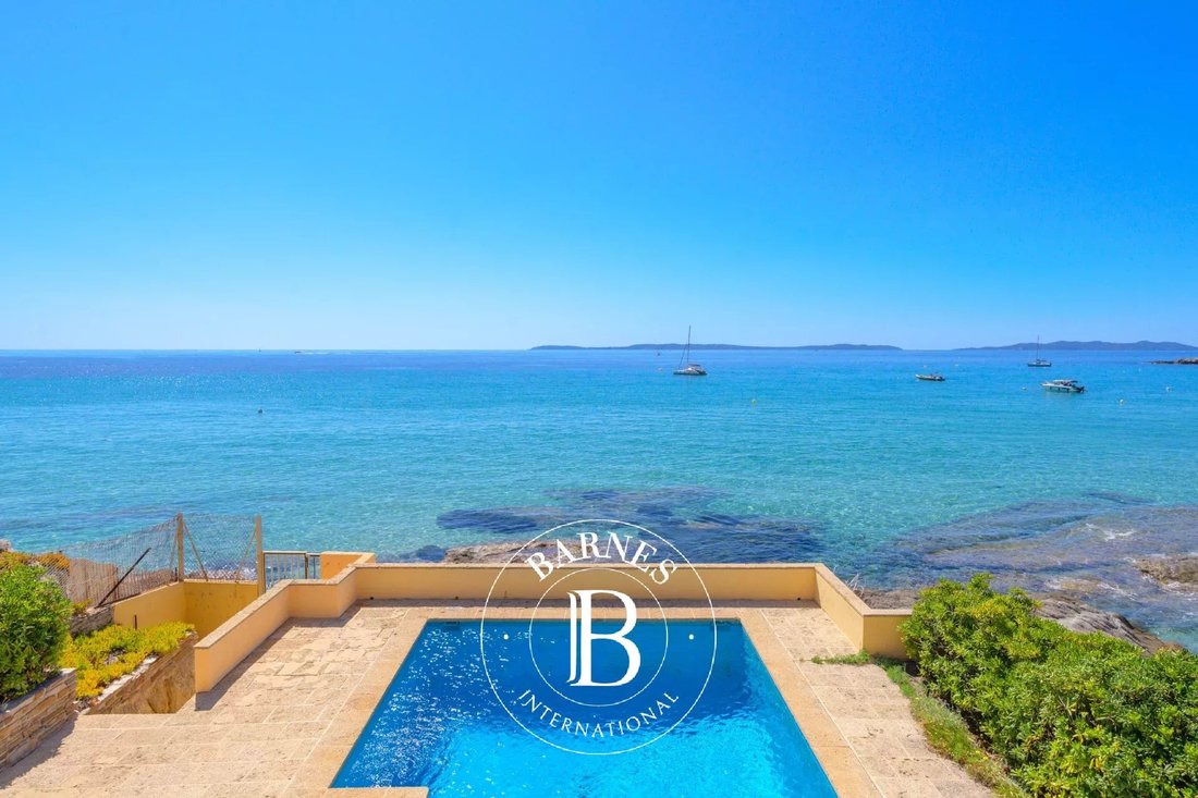 Villa in Le Lavandou, Provence-Alpes-Côte d'Azur, Frankreich 3 - 19122472