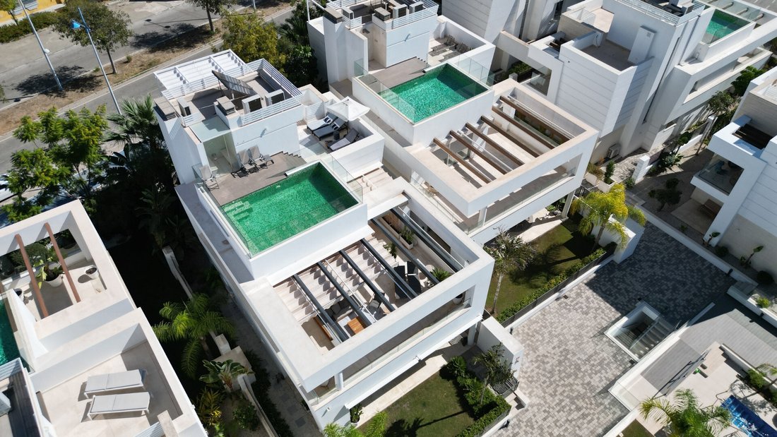 Villa in San Pedro de Alcantara, Andalusia, Spain 1 - 19133944