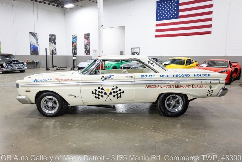 "White Lightning" in Commerce Twp, United States 3 - 19128774
