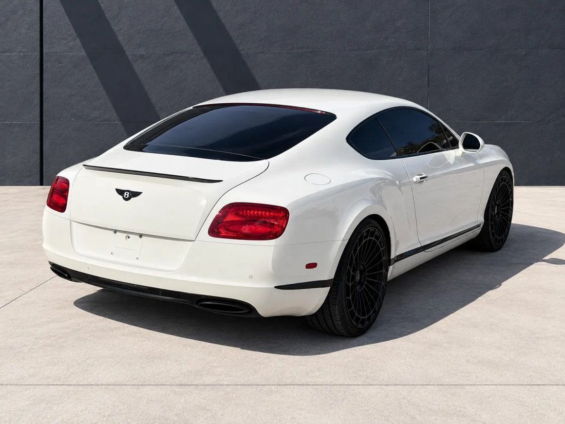 Coupe in Hollywood, FL, United States 3 - 19135096