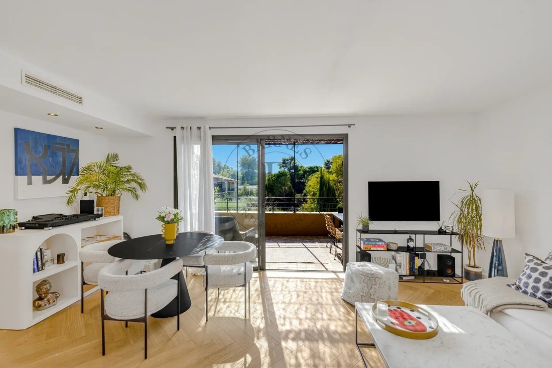 Wohnung in Mougins, Provence-Alpes-Côte d'Azur, Frankreich 1 - 19122870