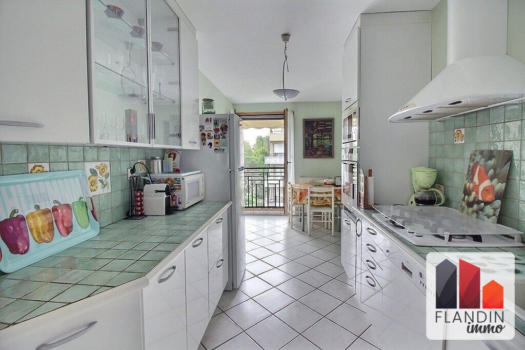 Apartment in Croix Rousse-Gros Caillou, Lyon 4e Arrondissement, Lyon 2 - 19132452