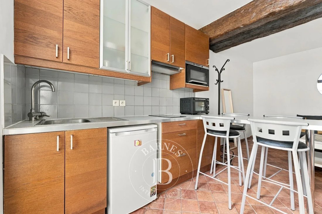 Apartment in Enfants Rouges, Paris 3e Arrondissement, Paris 3 - 19130796