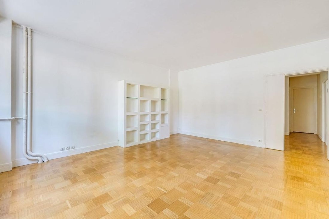 Apartment in Emeriau-Zola, Paris 15e Arrondissement, Paris 5 - 19122919