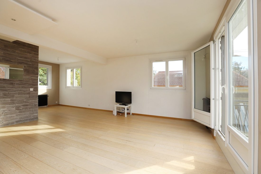 House in Arrondissement of Bobigny, Ile-de-France, France 3 - 19133392