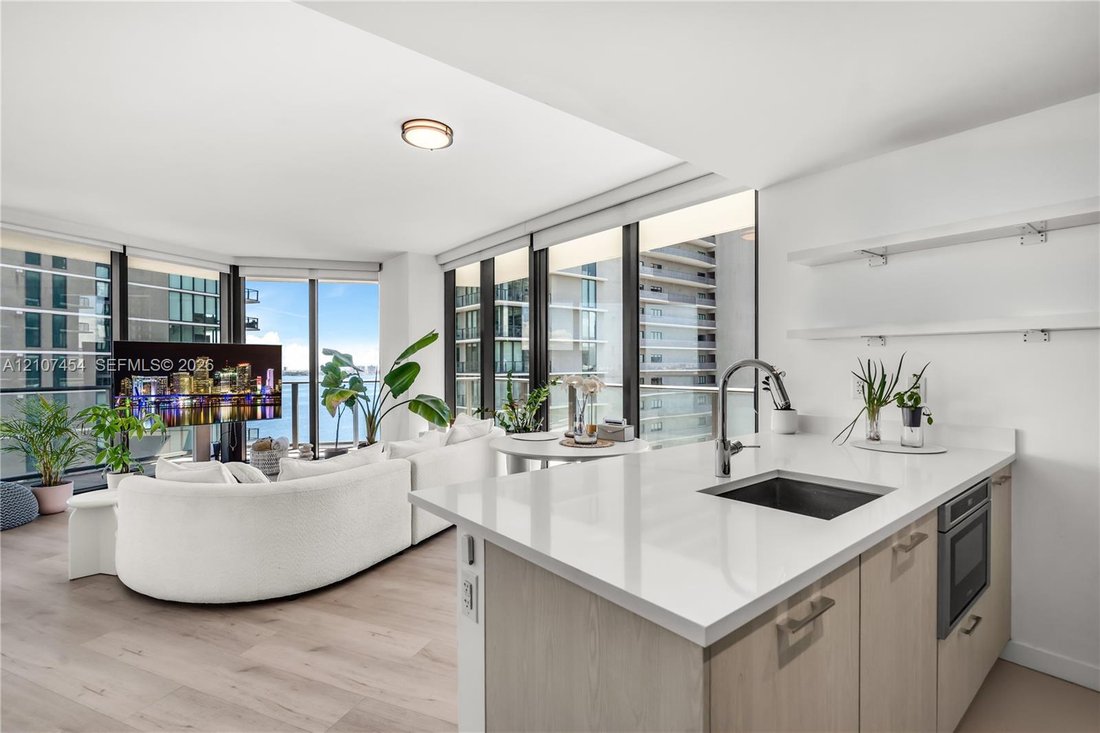 Condominio a Miami, Florida, Stati Uniti 1 - 19132359
