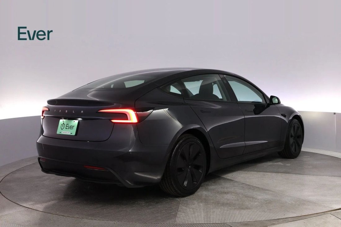 Sedan in San Francisco, CA, United States 3 - 19064775