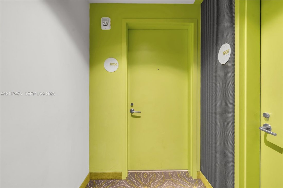 Condo in Miami, Florida, United States 5 - 19126262