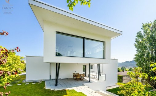 House in Eichberg, Canton of St. Gallen, Switzerland 1