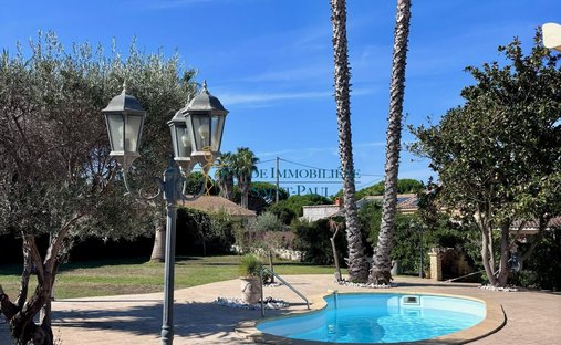 House in Cooperative, Agde, France 1