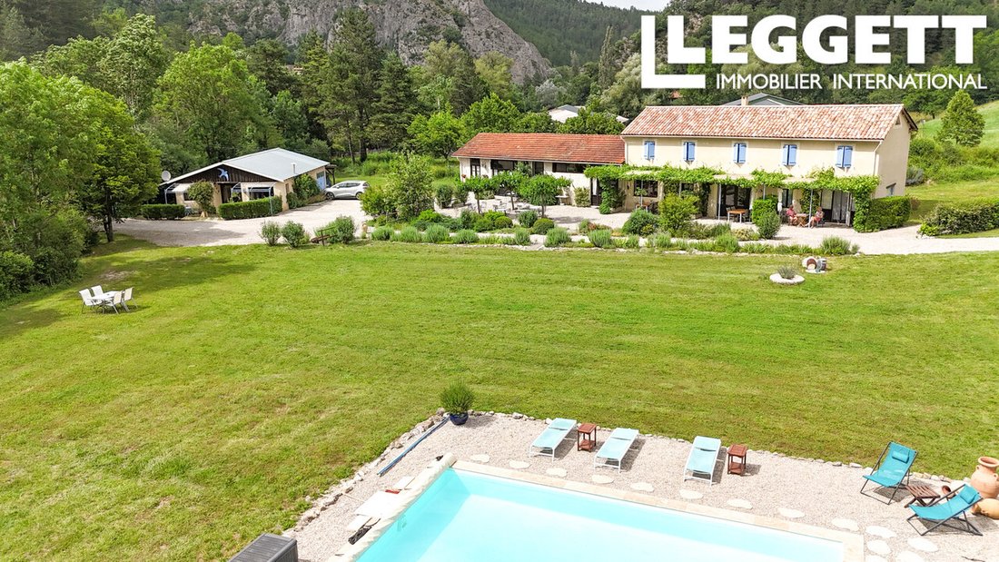 Casa a Luc-en-Diois, Auvergne-Rodano-Alpi, Francia 2 - 14330283
