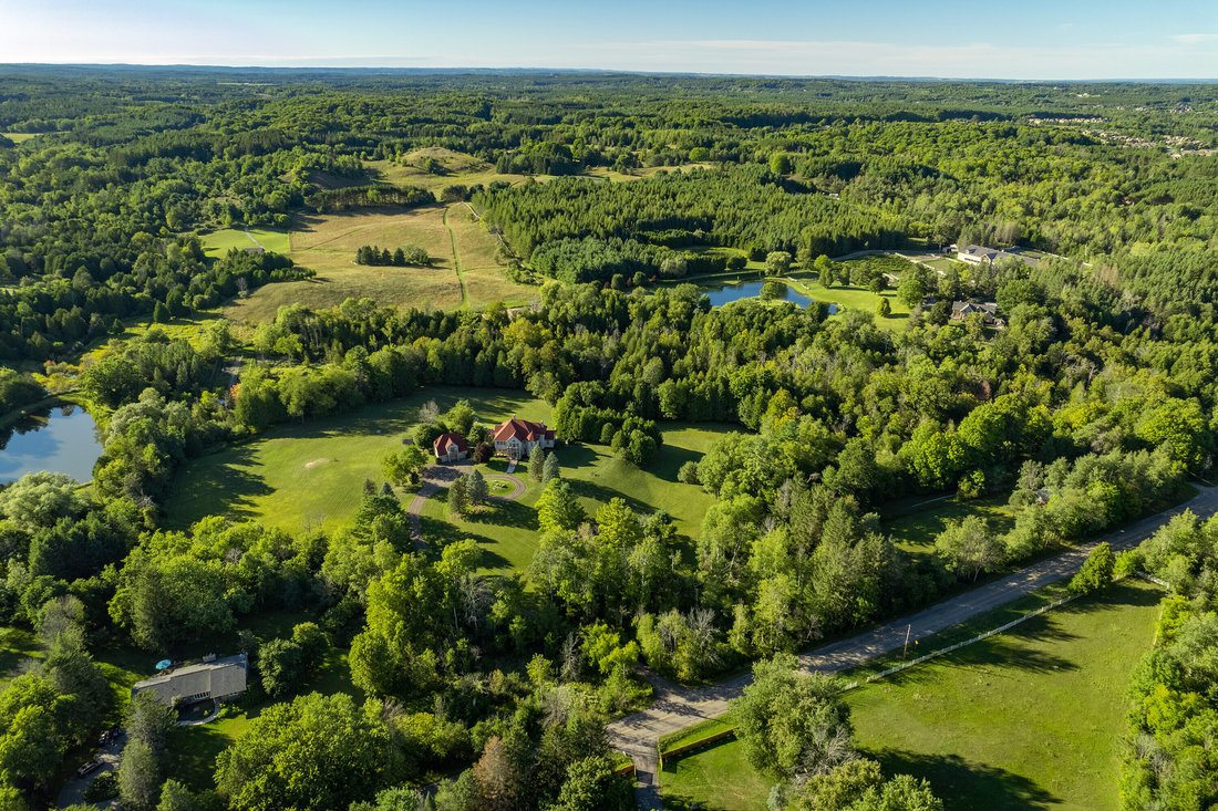 House in Caledon East, Ontario, Canada 1 - 12226315