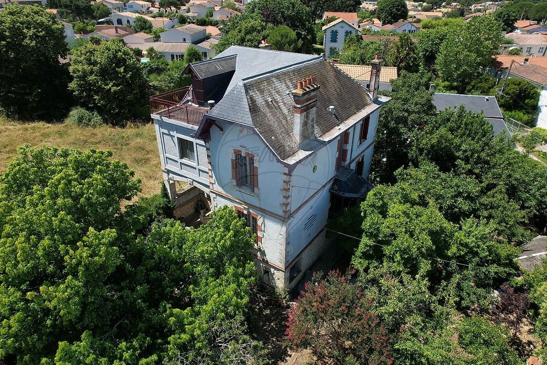 House in Saint-Palais-sur-Mer, Nouvelle-Aquitaine, France 1 - 19129370