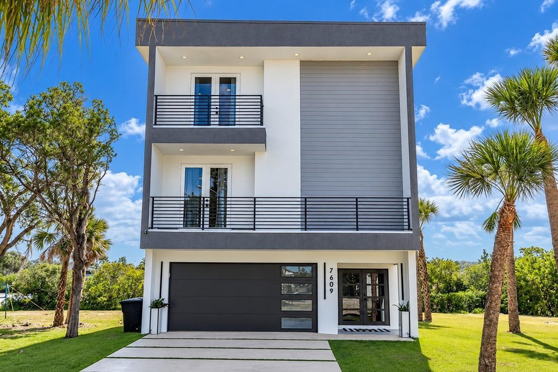 House in New Port Richey, Florida, United States 2 - 19130690