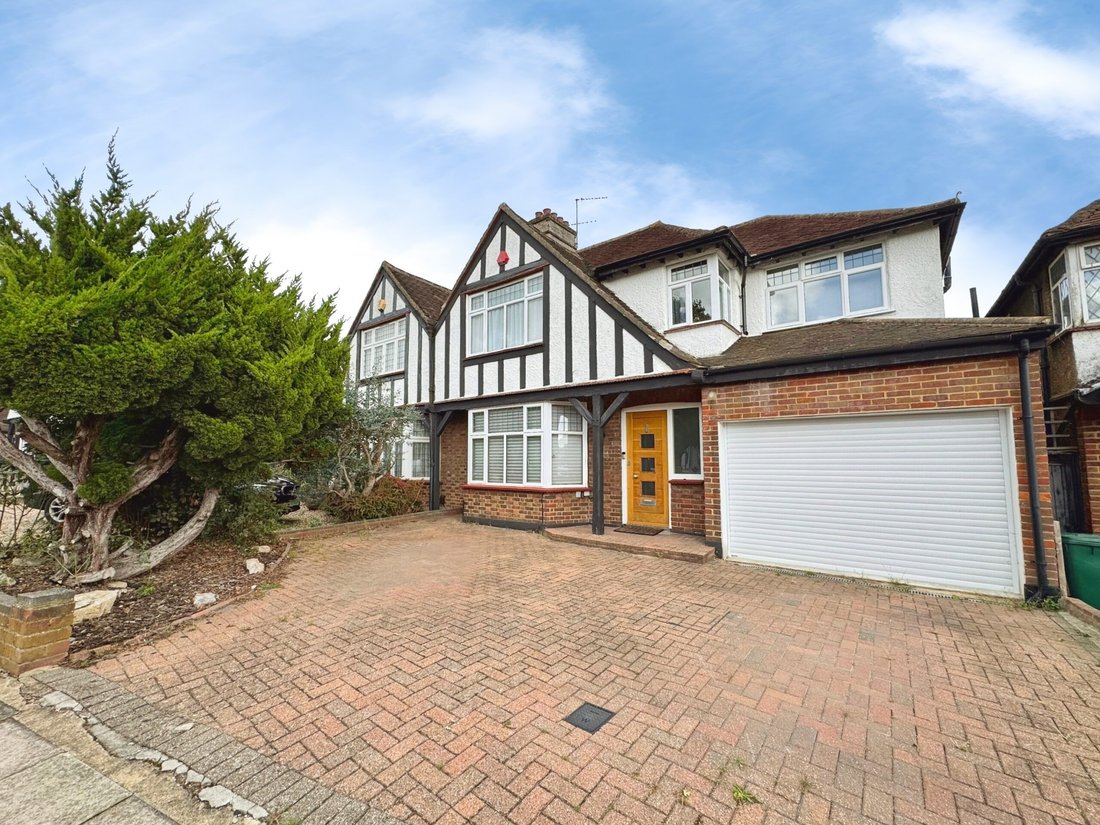 Haus in Edgware, London Borough of Barnet, England 2 - 19130786