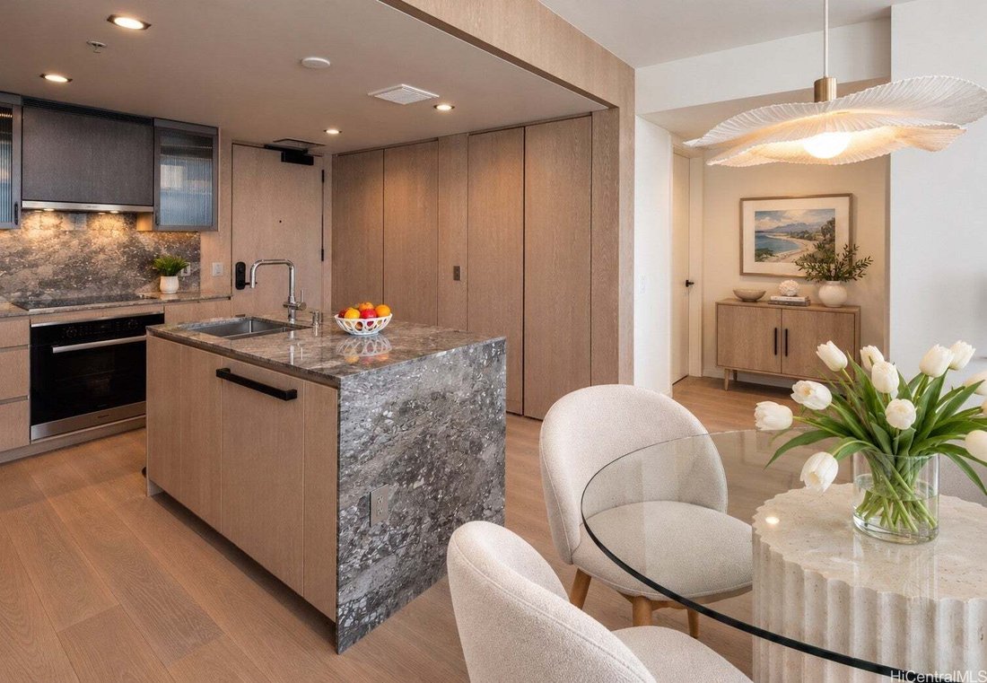 Condo in Honolulu, Hawaii, United States 4 - 19132427