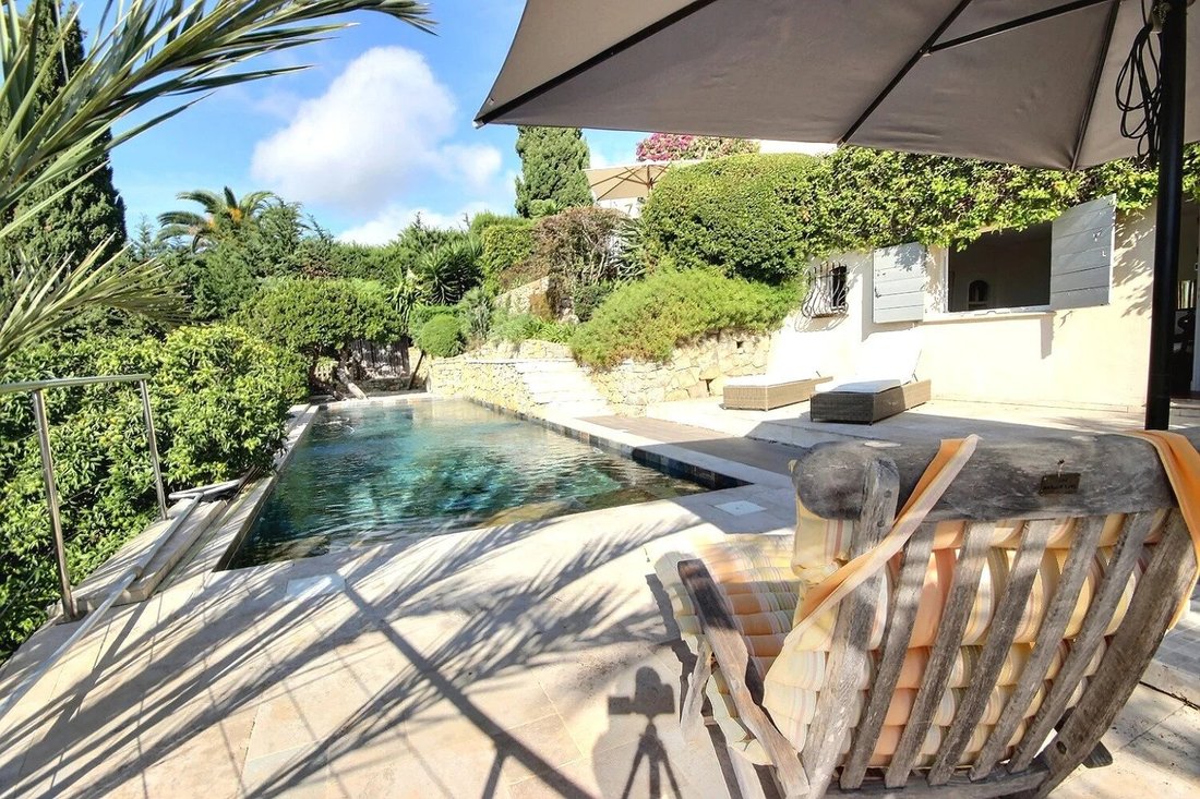 Villa in Mougins, Provence-Alpes-Côte d'Azur, Frankreich 2 - 19122337