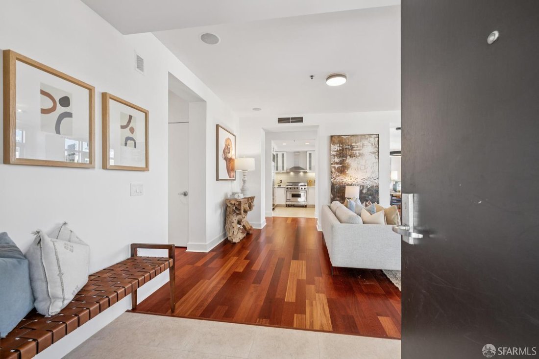 Condo in San Francisco, California, United States 5 - 19131803