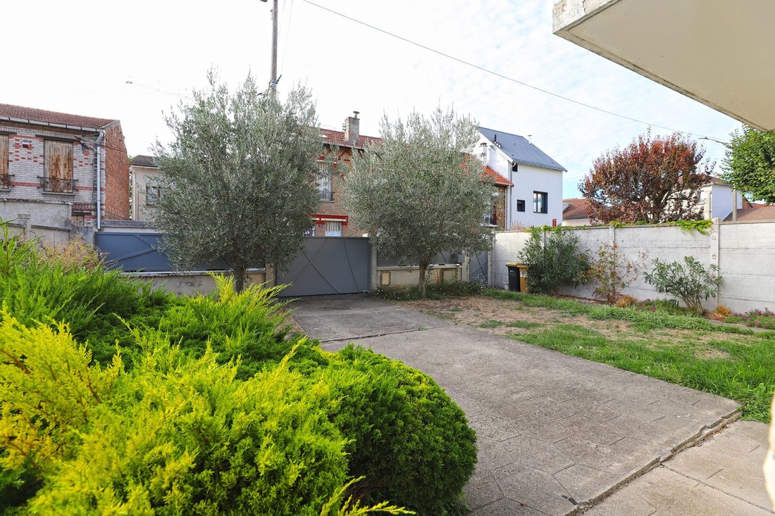 Maison à Arrondissement de Bobigny, Île-de-France, France 1 - 19128084
