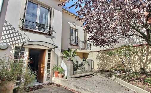 Villa in Centre, Nanterre, Frankreich 1