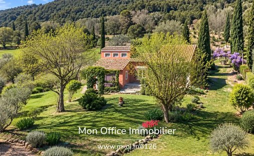 Maison à Puyvert, Provence-Alpes-Côte d'Azur, France 1