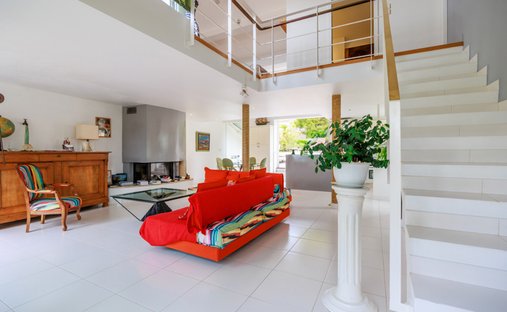 Maison à Périphérie, Cassis, France 1