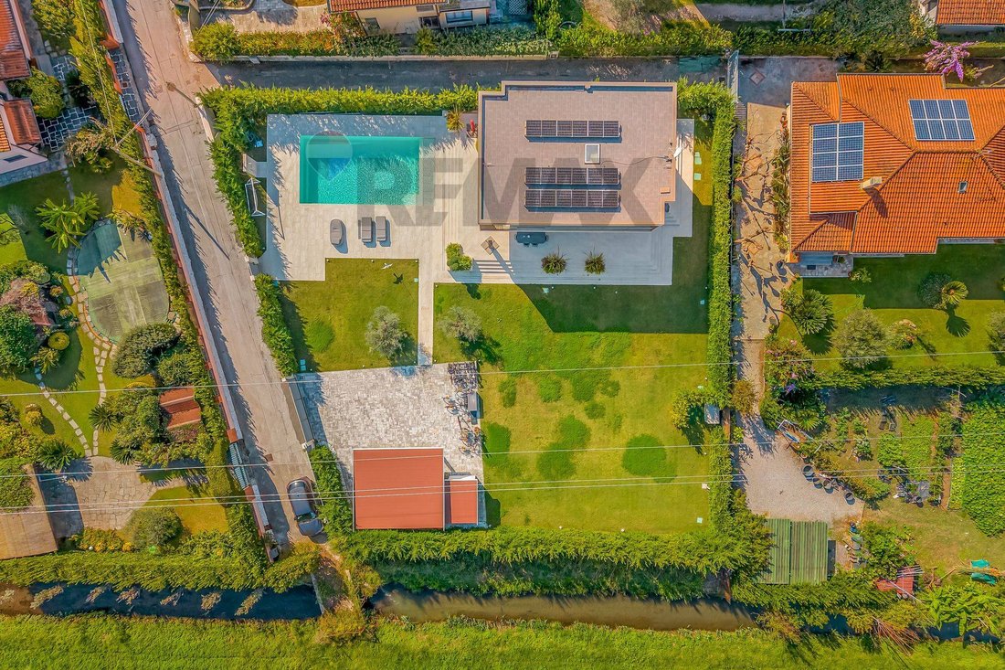 Villa in Vittoria Apuana, Forte dei Marmi, Tuscany 2 - 19127742