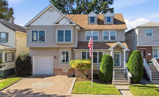 House in North Arlington, New Jersey, United States 1