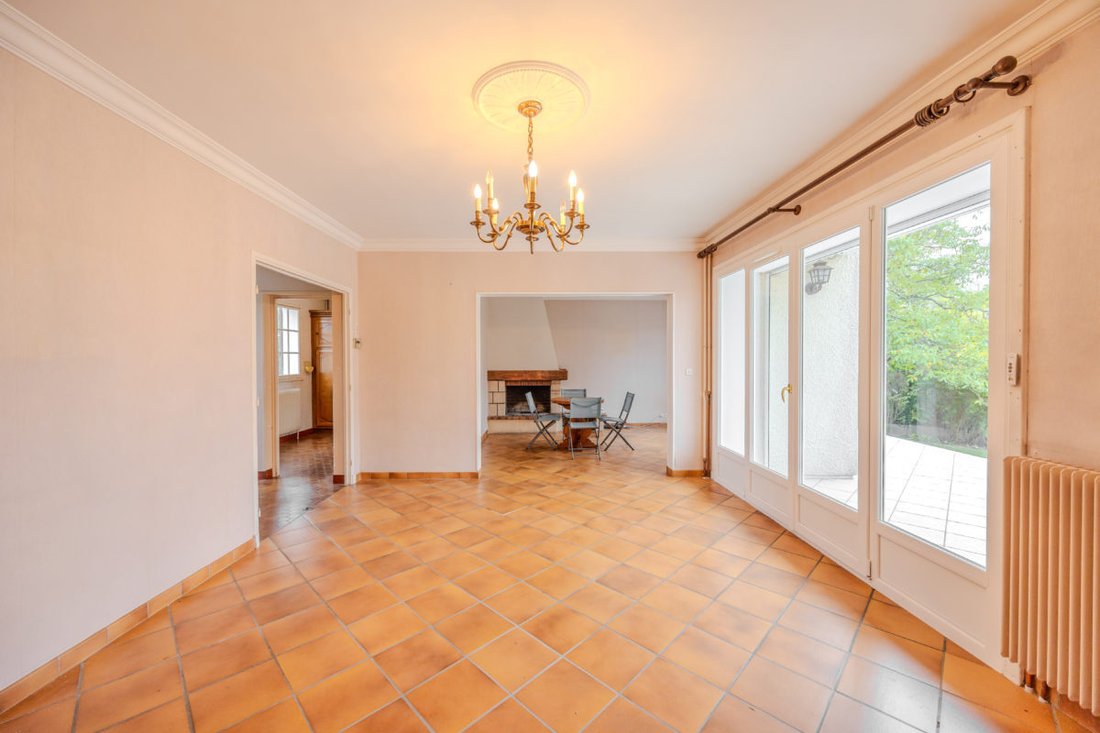 House in Carnetin, Ile-de-France, France 2 - 19126517
