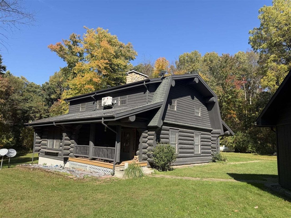 House in Jonesville, Michigan, United States 3 - 19122330