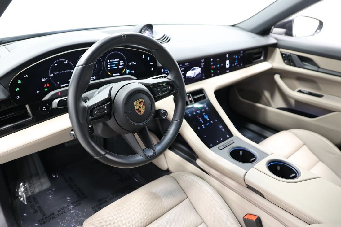 Sedan in Jacksonville, FL, United States 2 - 19091066