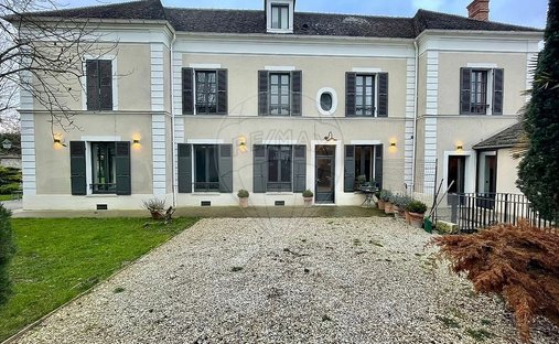 Maison à Mairie-Centre Nord, Nemours, France 1