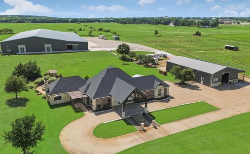 Farm Ranch in Pilot Point, Texas, United States 1