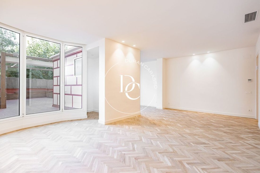 Apartamento en Eixample, Barcelona, España 1 - 19129275
