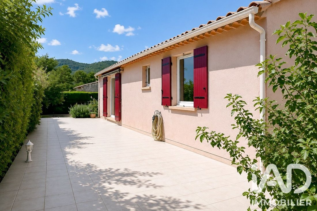 Maison à Cuges-les-Pins, Provence-Alpes-Côte d'Azur, France 4 - 19130169
