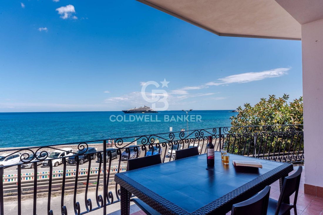 Apartamento en Giardini-Naxos, Sicilia, Italia 2 - 19127757
