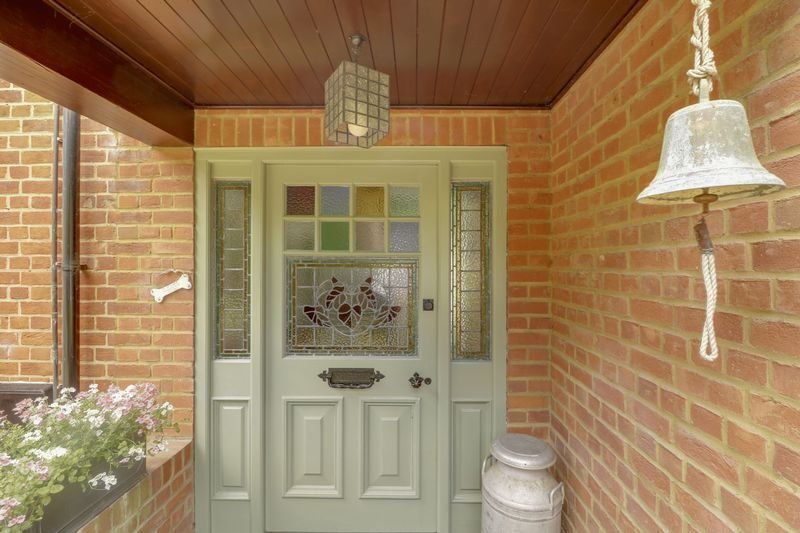 Haus in Windlesham, England 5 - 19124506