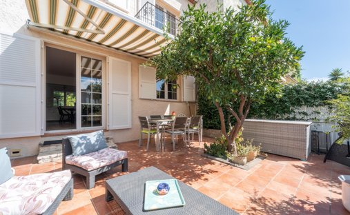 Haus in Esperes, Villeneuve-Loubet, Frankreich 1