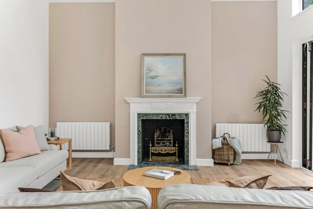 Haus in Holly Village, Haringey, England 2 - 19134853