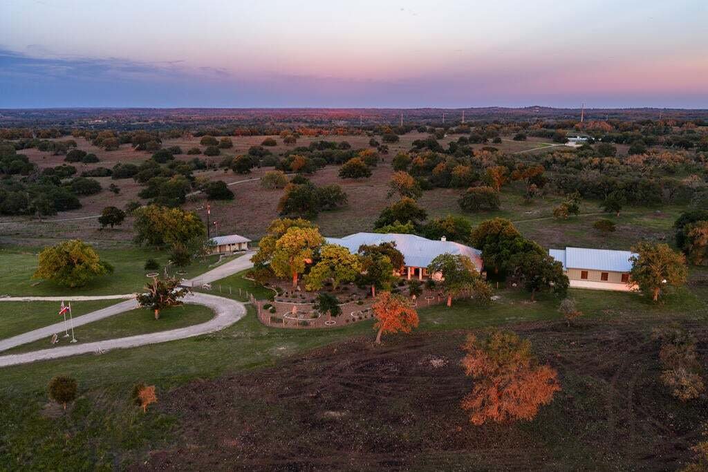 House in Kerrville, Texas, United States 1 - 19124634
