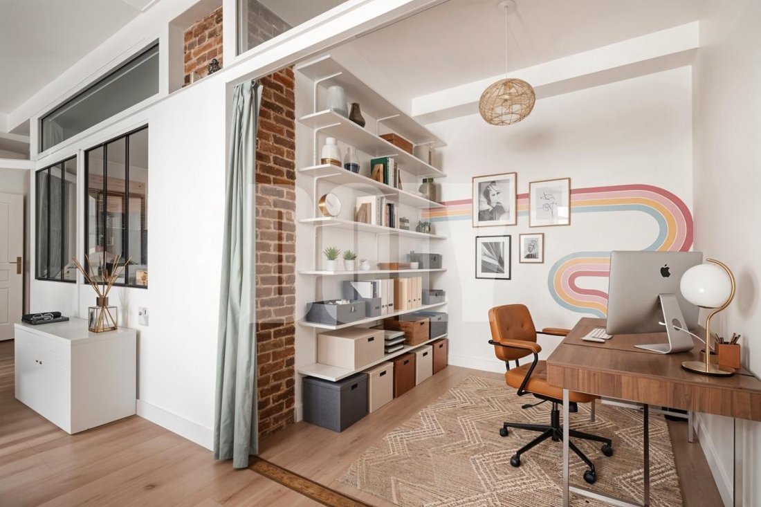 Apartment in Porte Saint Denis-Paradis, Paris 10e Arrondissement, Paris 2 - 19123051