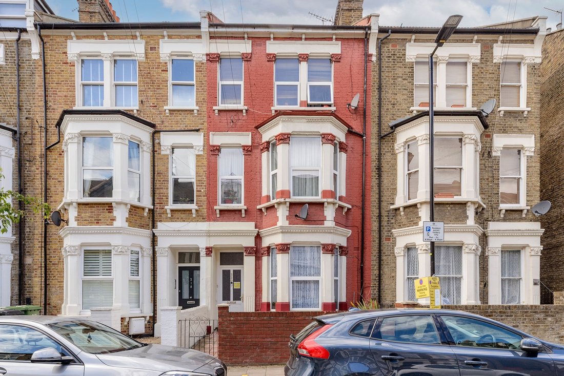 Haus in Queens Park, Brent, England 2 - 19124495