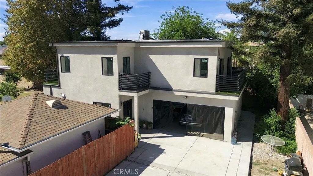 Los Angeles, California, United States 1 - 19125648