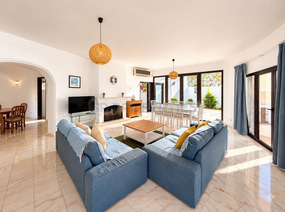 House in Vilamoura, Quarteira, Algarve 2 - 19099280