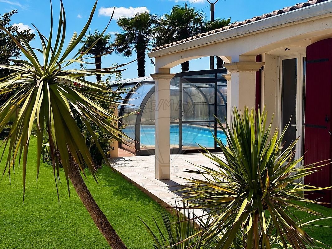 Villa à Le Gua, Nouvelle-Aquitaine, France 1 - 19129707