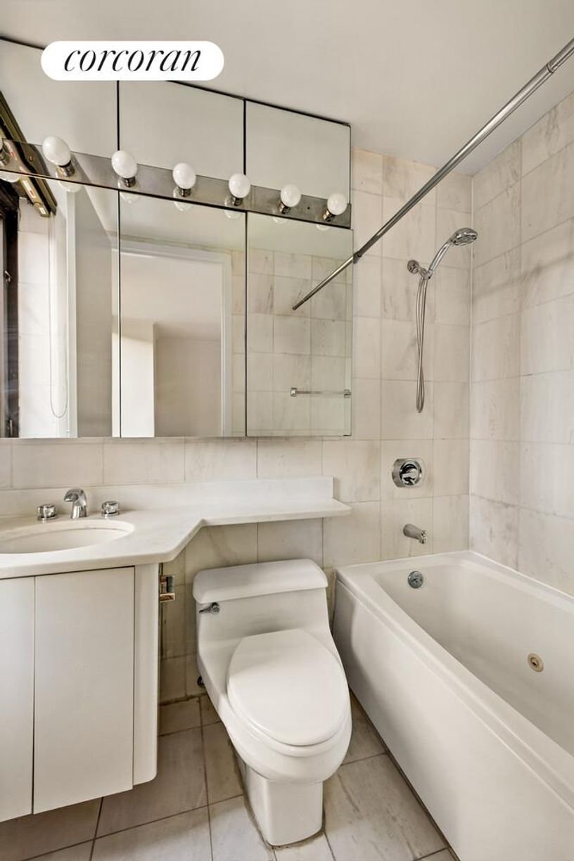 Condo in New York, New York, United States 3 - 19131414