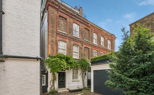 House in Hampstead, Camden, England 1