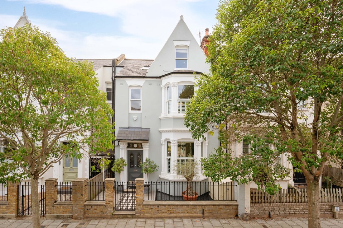 House in Clapham Common, Lambeth (Greater London), England 1 - 19124453